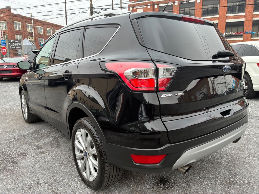2017 Ford Escape Image 3