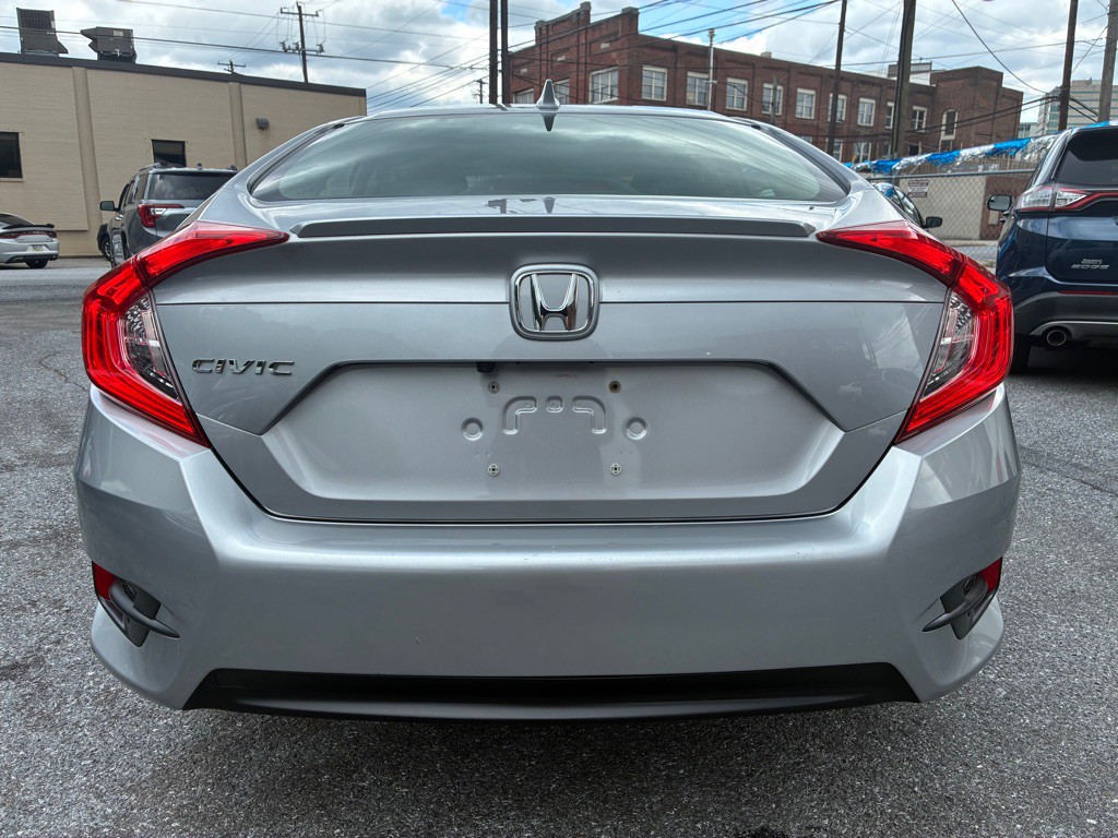 2018 Honda Civic Image 4