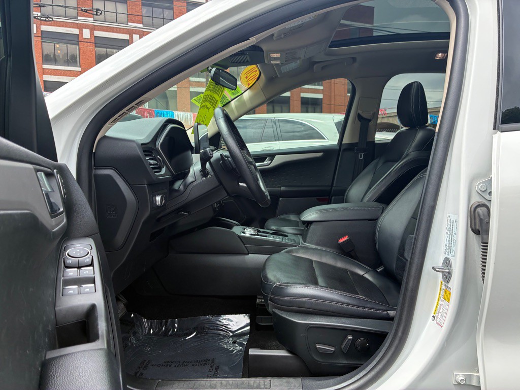 2020 Ford Escape Image 14
