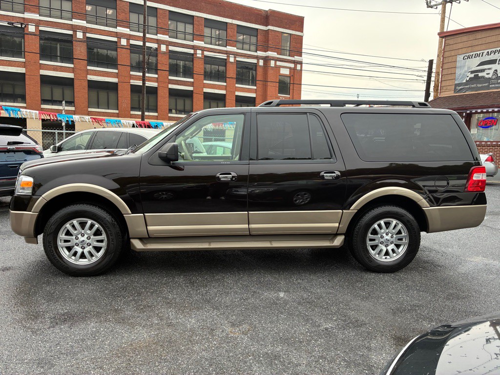 2013 Ford Expedition Image 2