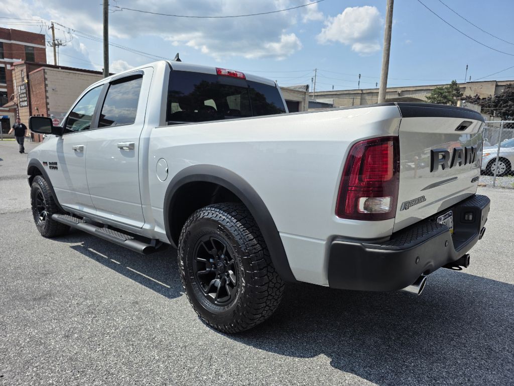 2016 RAM 1500 Image 3
