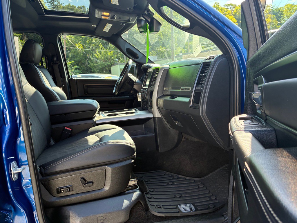 2017 RAM 1500 Image 9