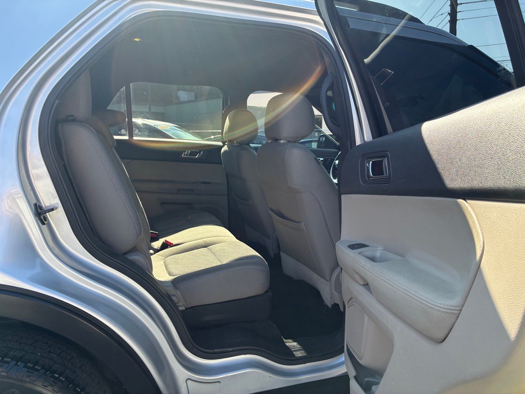 2014 Ford Explorer Image 10
