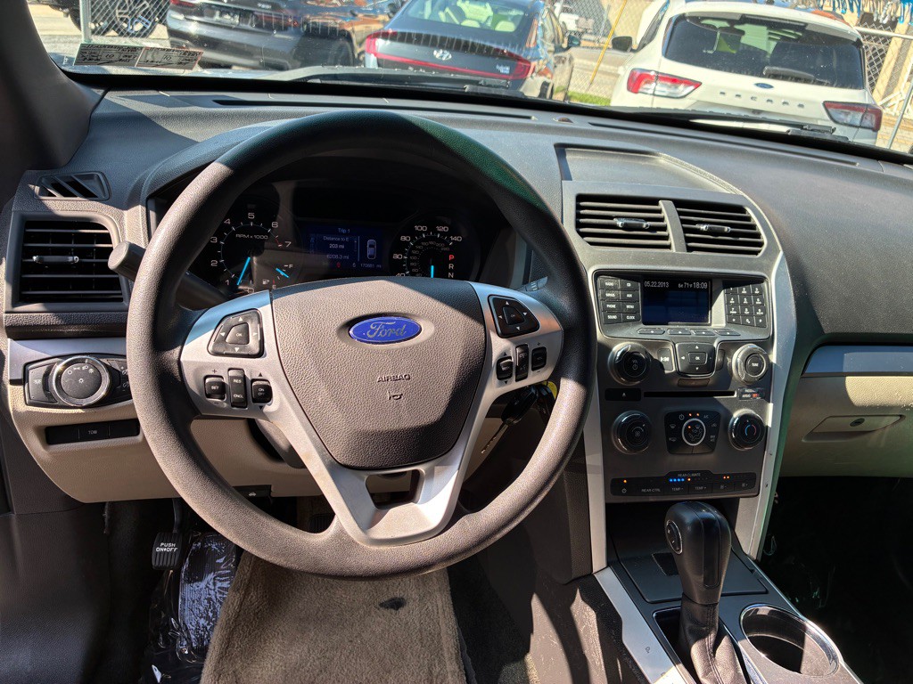 2014 Ford Explorer Image 15