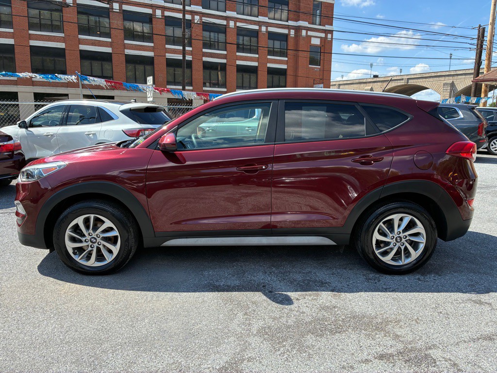 2017 Hyundai Tucson Image 2