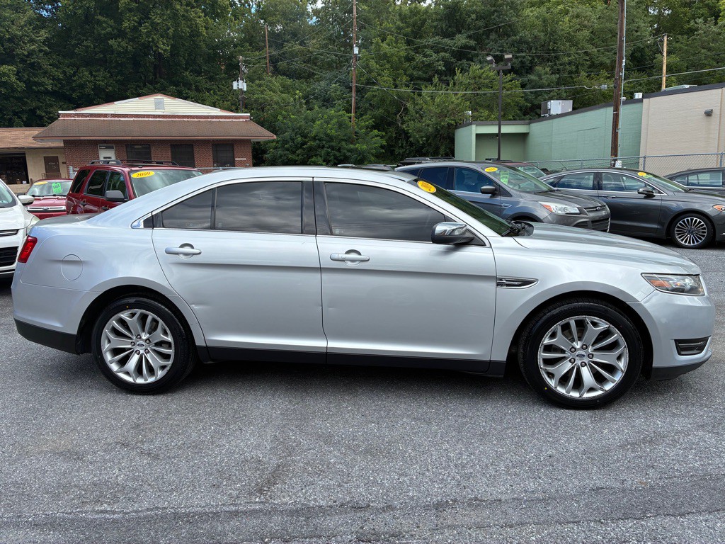 2019 Ford Taurus Image 6