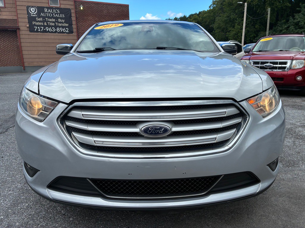 2019 Ford Taurus Image 8