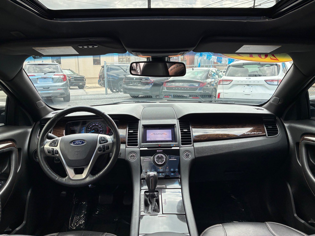 2019 Ford Taurus Image 13