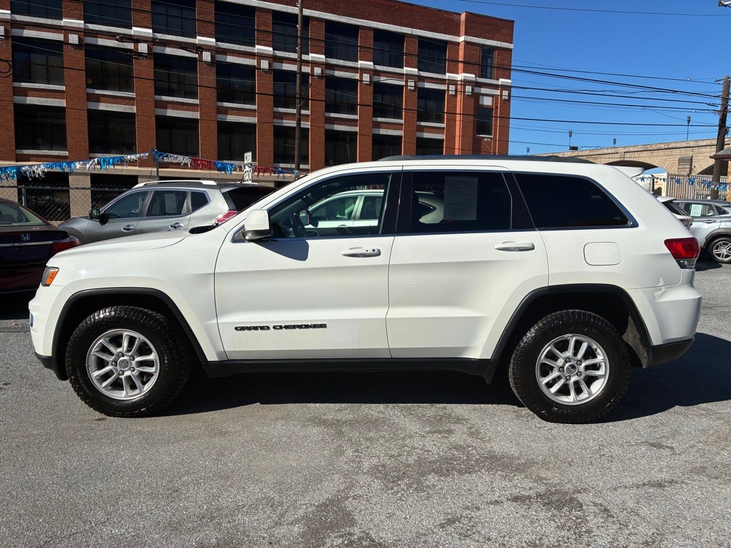 2018 Jeep Grand Cherokee Image 2