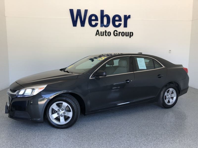 2015 Chevrolet Malibu Image 2
