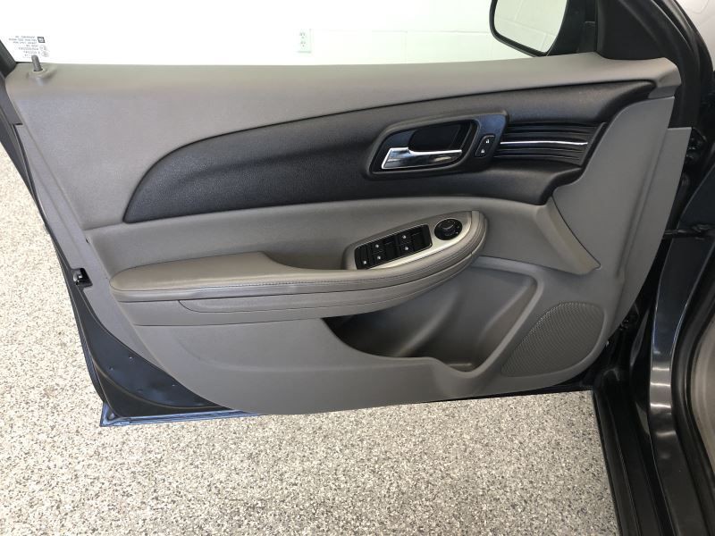 2015 Chevrolet Malibu Image 7