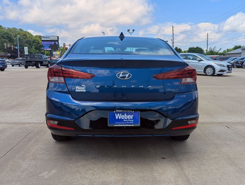 2020 Hyundai Elantra Image 5