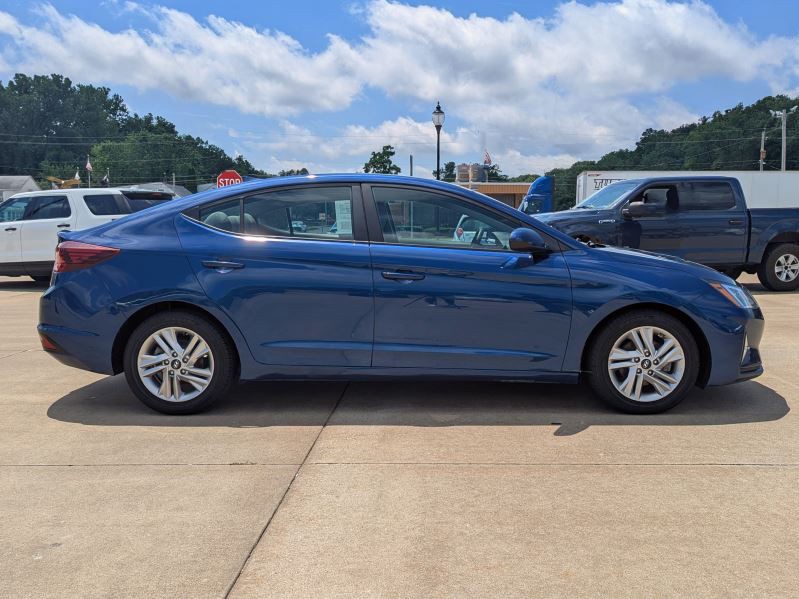 2020 Hyundai Elantra Image 8