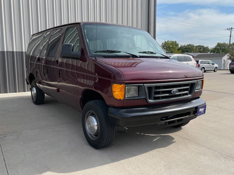 2006 Ford Econoline Image 5