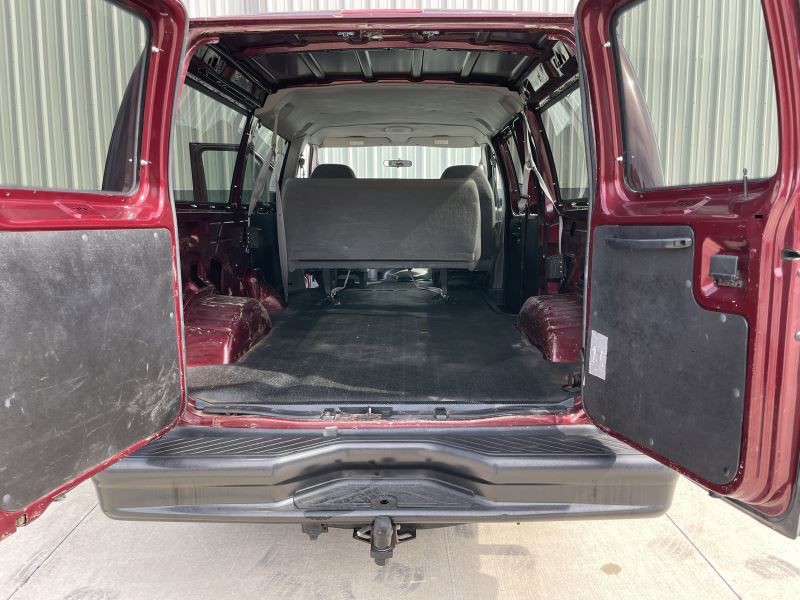 2006 Ford Econoline Image 15