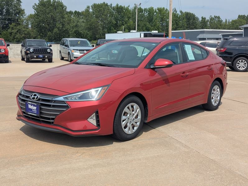 2019 Hyundai Elantra Image 1