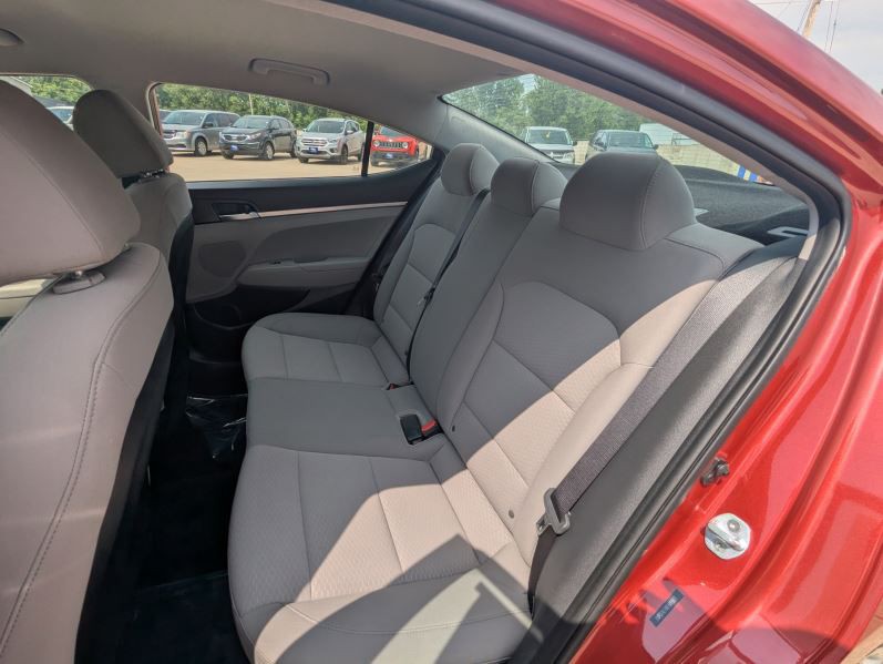 2019 Hyundai Elantra Image 14