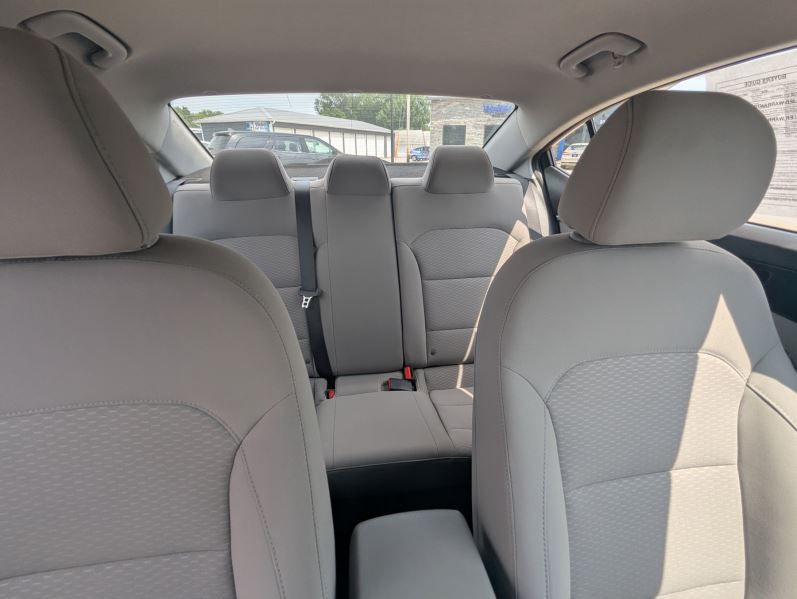 2019 Hyundai Elantra Image 20