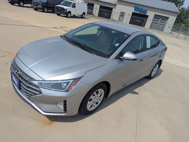 2020 Hyundai Elantra Image 2