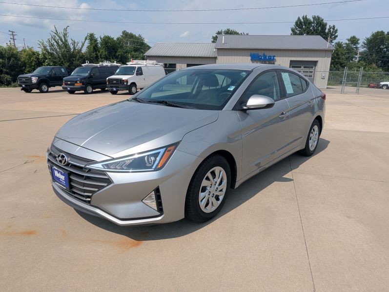 2020 Hyundai Elantra Image 3