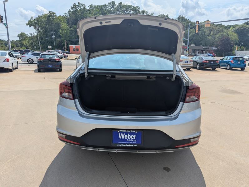 2020 Hyundai Elantra Image 14