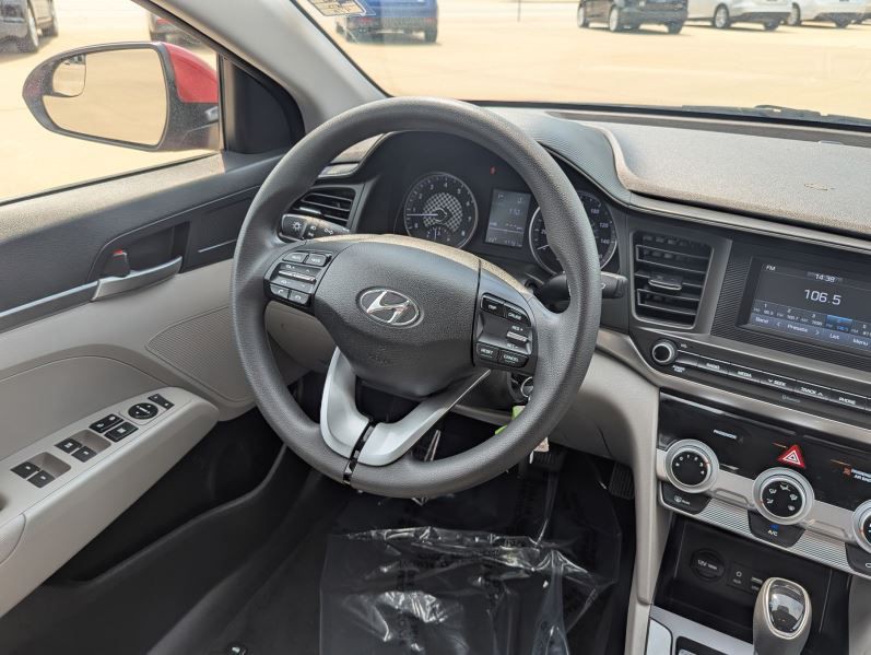 2020 Hyundai Elantra Image 21