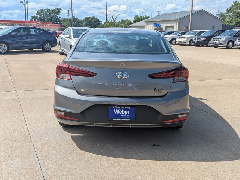 2019 Hyundai Elantra Image 8