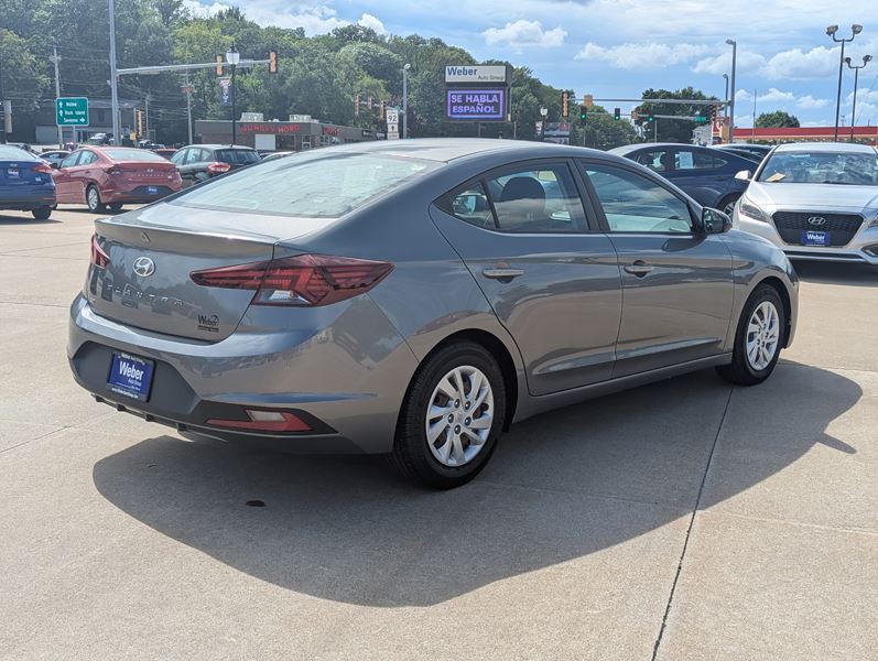 2019 Hyundai Elantra Image 10