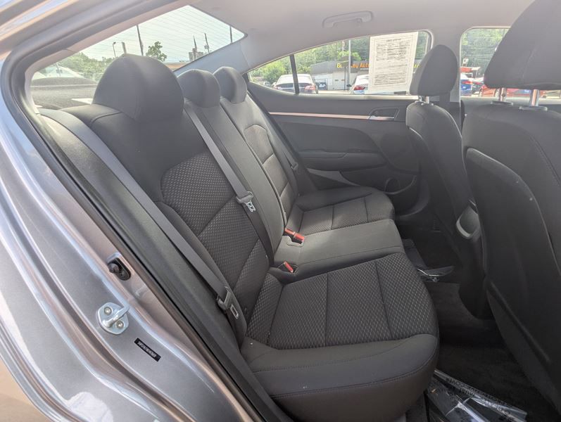 2019 Hyundai Elantra Image 20