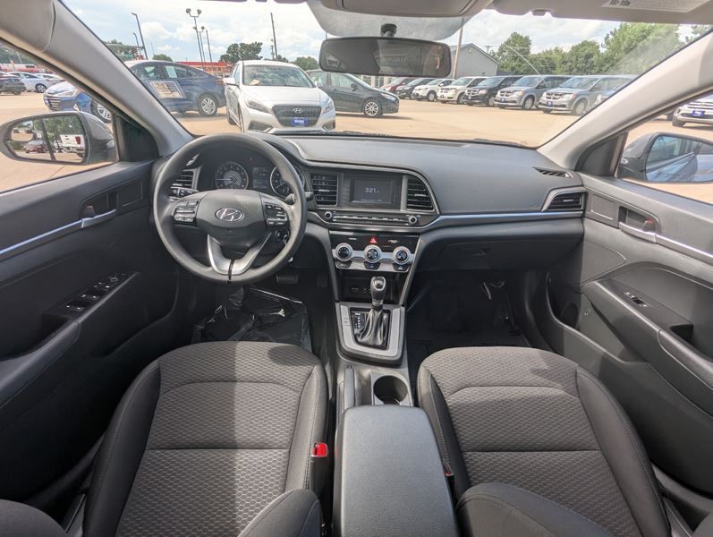 2019 Hyundai Elantra Image 23