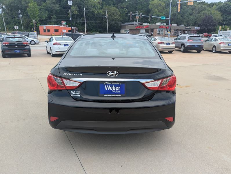 2014 Hyundai Sonata Image 8