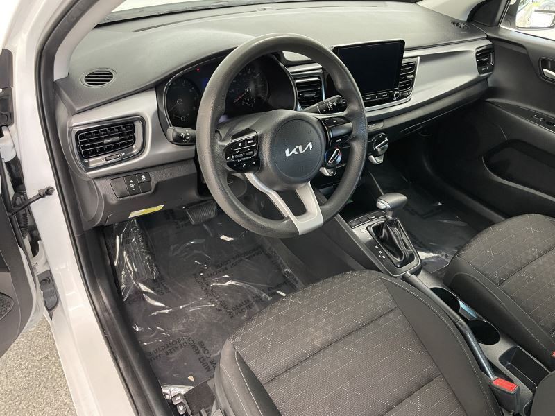 2022 Kia Rio Image 14