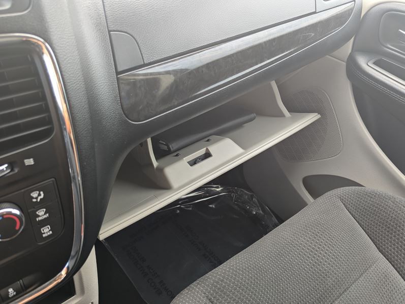 2017 Dodge Grand Caravan Image 31