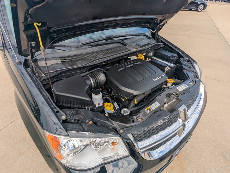 2017 Dodge Grand Caravan Image 37