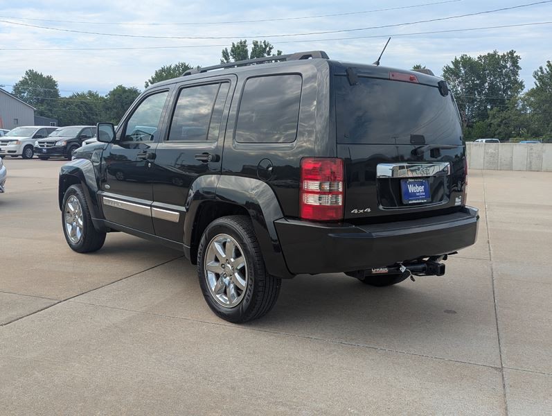 2012 Jeep Liberty Image 8