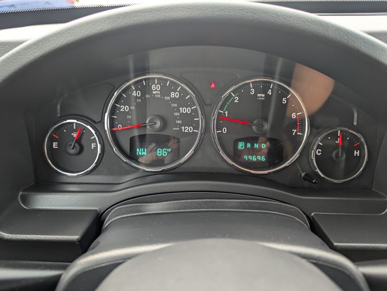 2012 Jeep Liberty Image 36