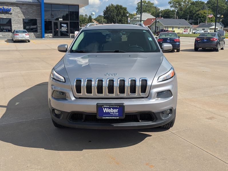 2018 Jeep Cherokee Image 2