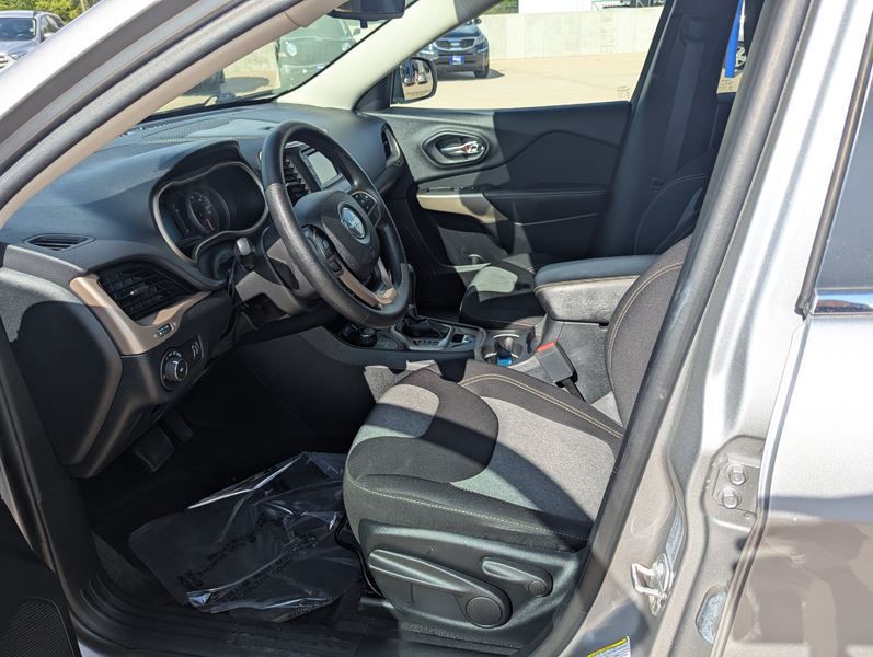 2018 Jeep Cherokee Image 19