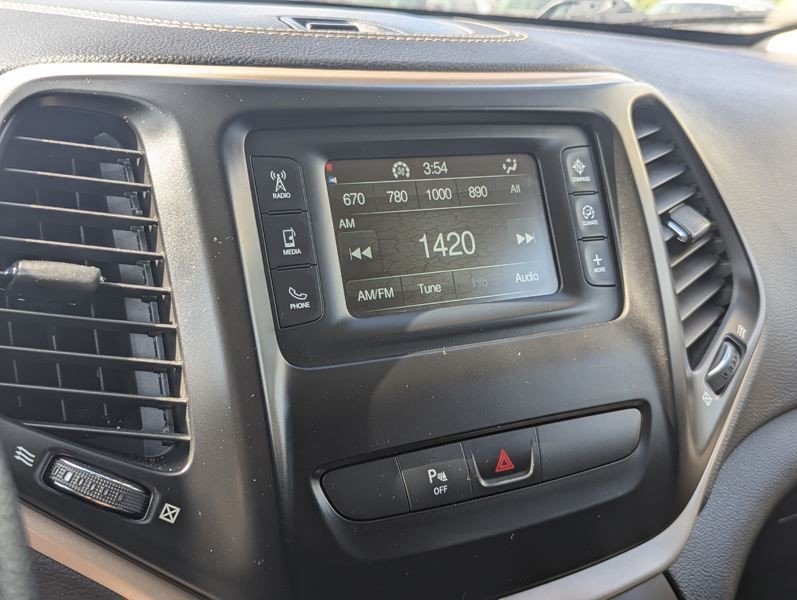 2018 Jeep Cherokee Image 30