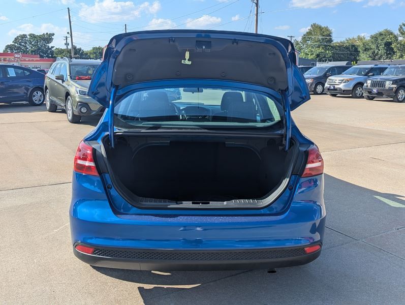 2018 Ford Focus Image 9