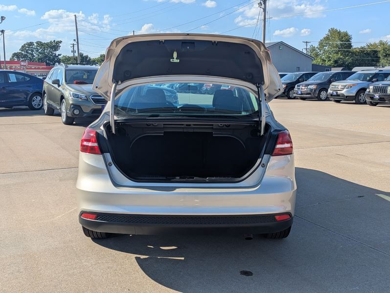 2018 Ford Focus Image 9