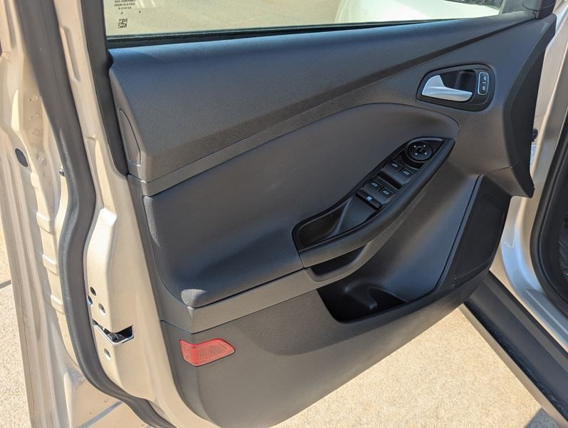 2018 Ford Focus Image 11