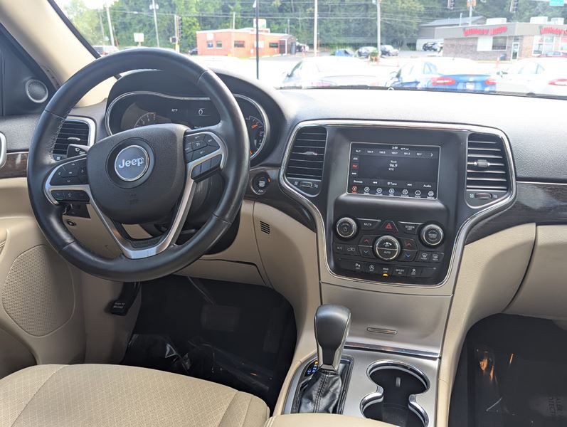 2018 Jeep Grand Cherokee Image 24