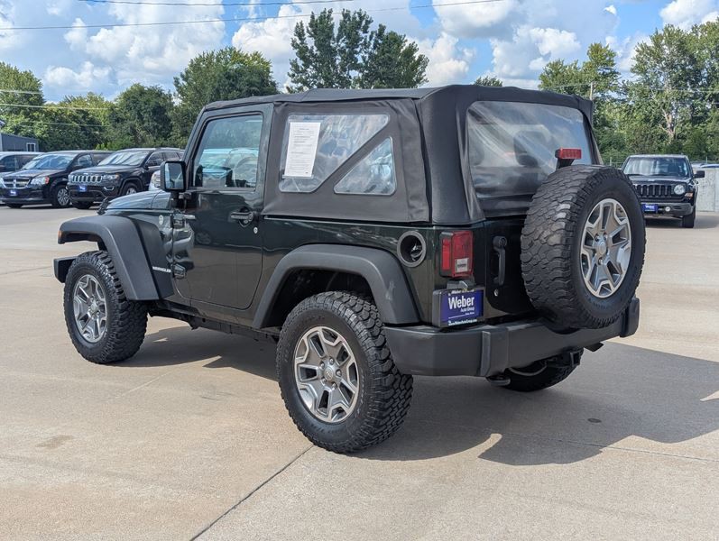 2010 Jeep Wrangler Image 8