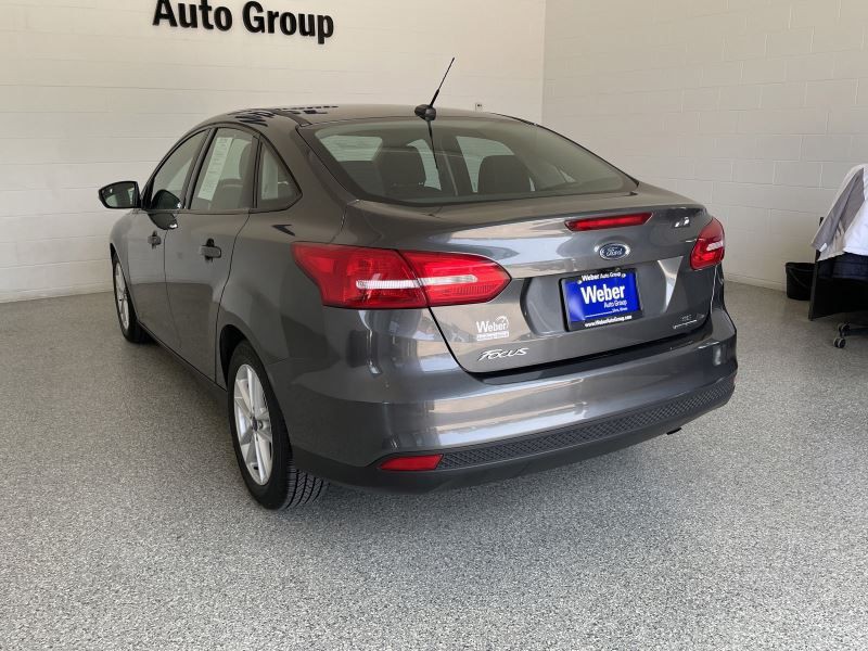 2016 Ford Focus Image 11