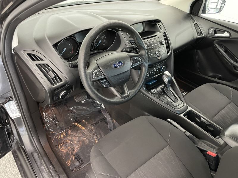 2016 Ford Focus Image 14