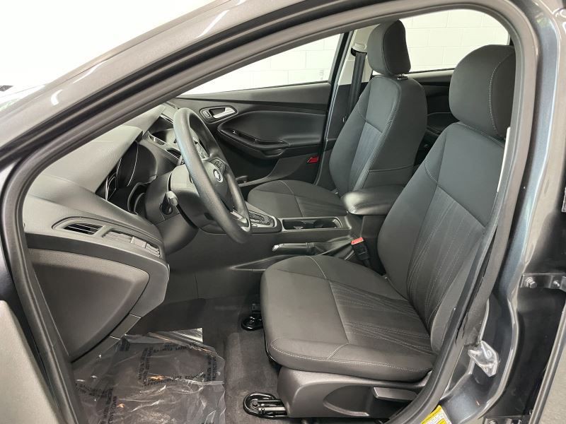 2016 Ford Focus Image 15