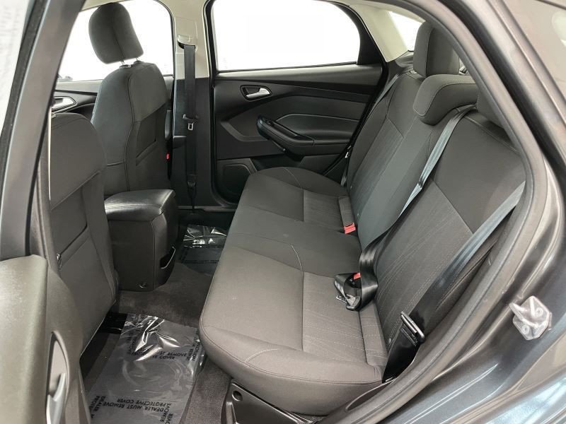 2016 Ford Focus Image 16