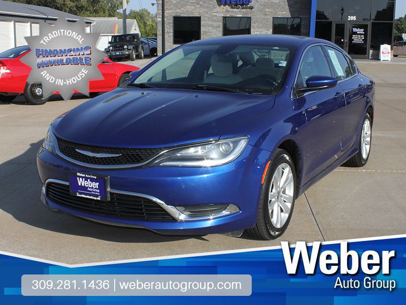 2016 Chrysler 200 Image 1