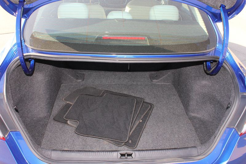 2016 Chrysler 200 Image 11